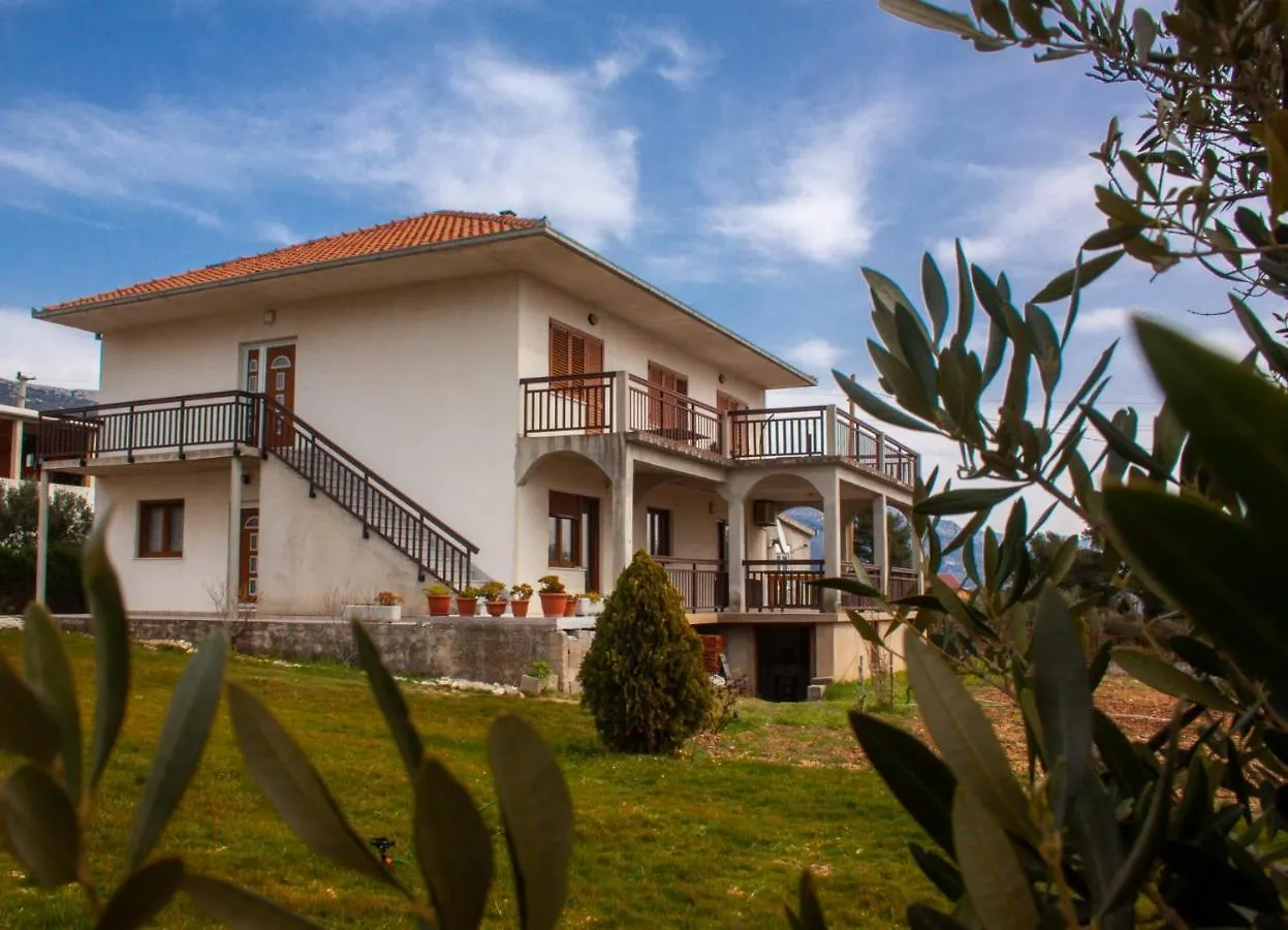 Apartment Juric Kastel Novi