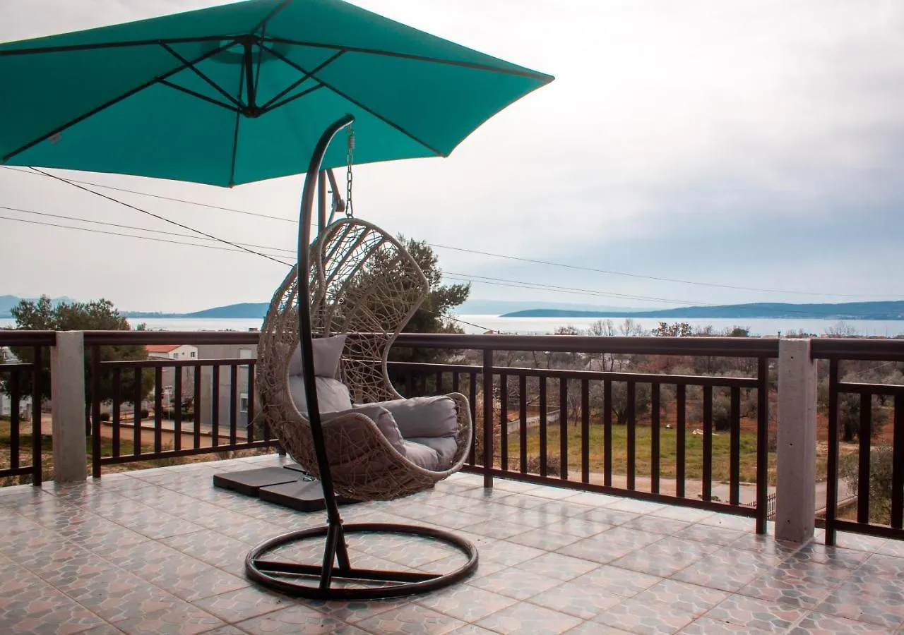 Apartment Juric Kaštel Novi