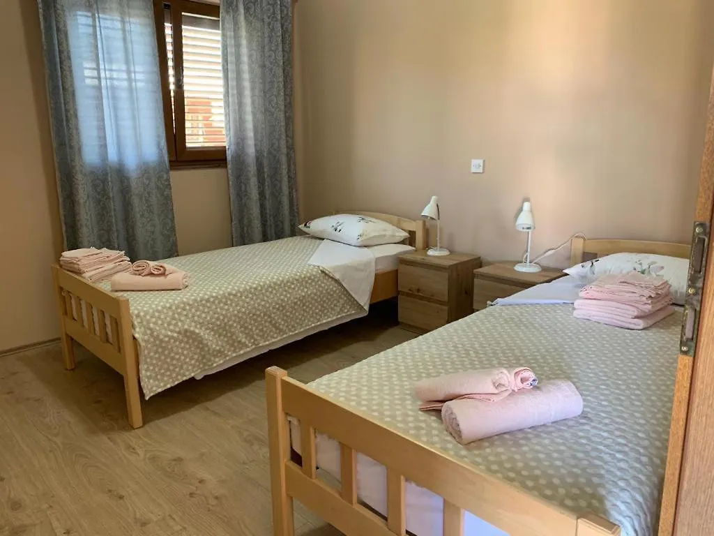 Apartment Juric Kaštel Novi